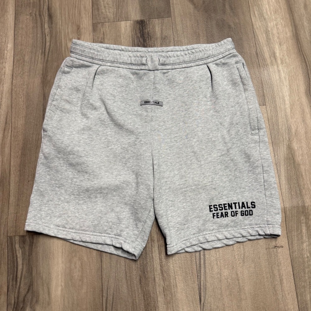 Fear of God Essentials Mens Heather Grey Logo Sweat Shorts XL 1177